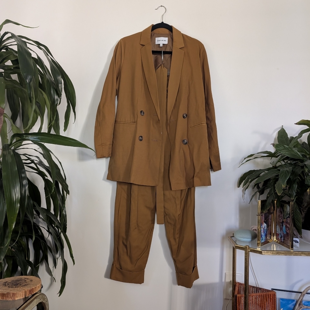 Elizabeth and James Camel Two-Piece Pantsuit